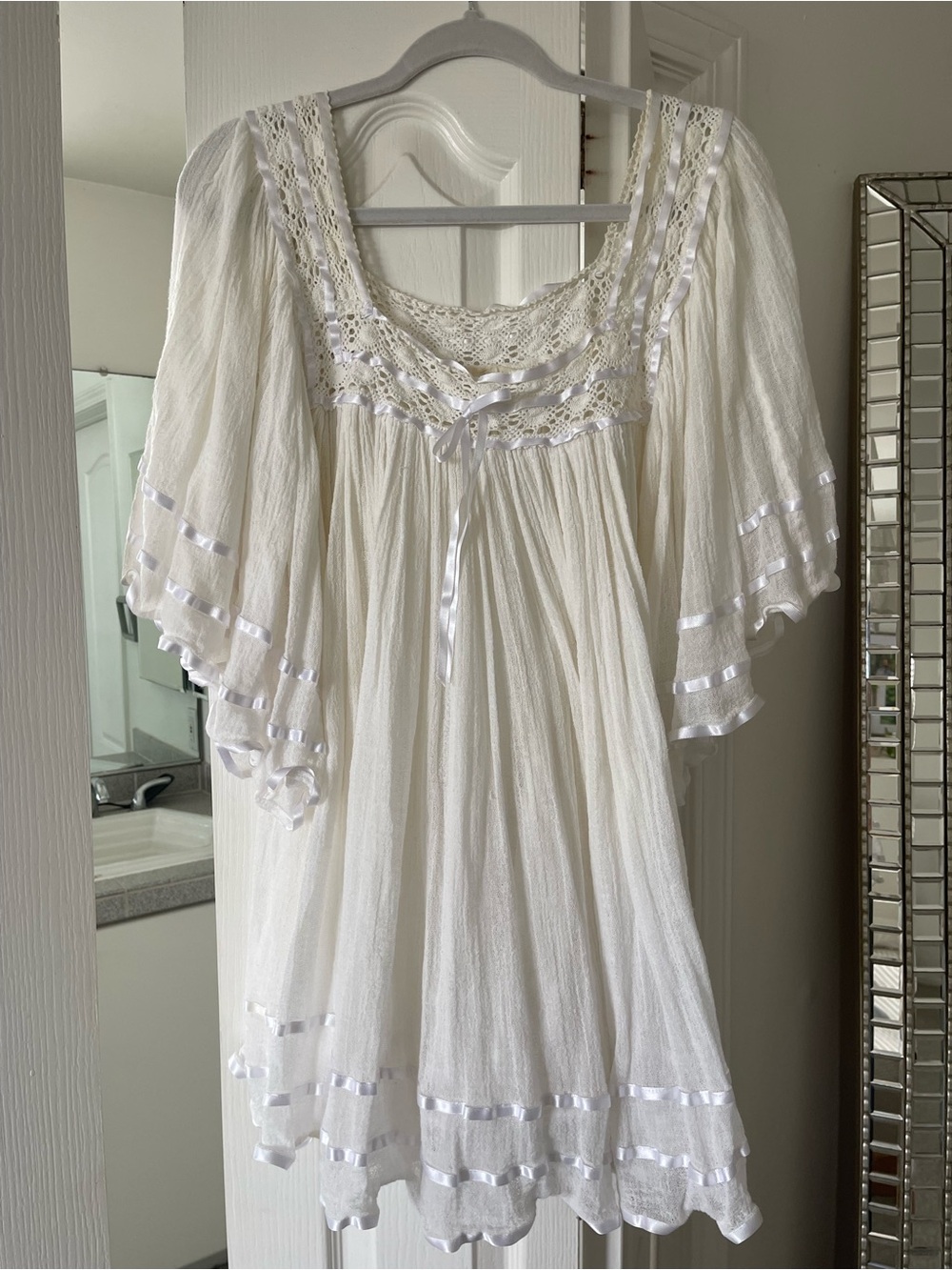 White Lace-Trim Tunic or Nightie
